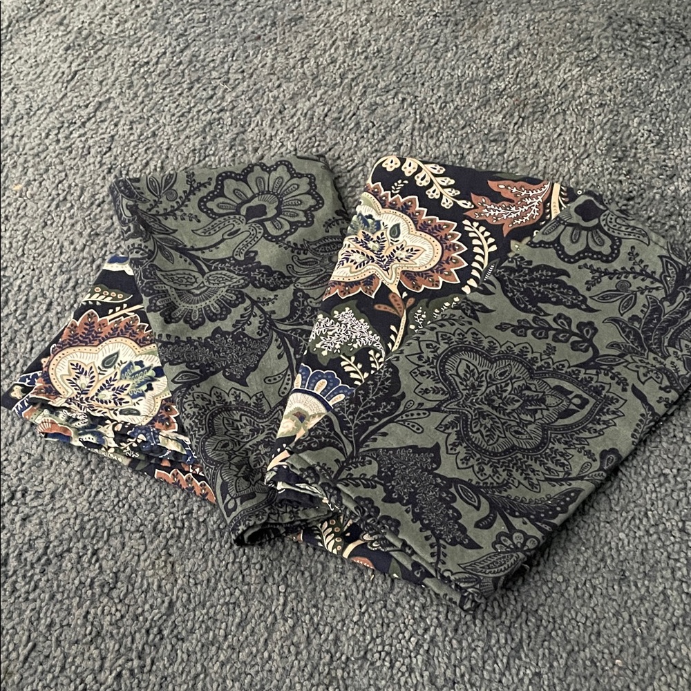 Vera Bradley Java Navy Camo patterned table napkins